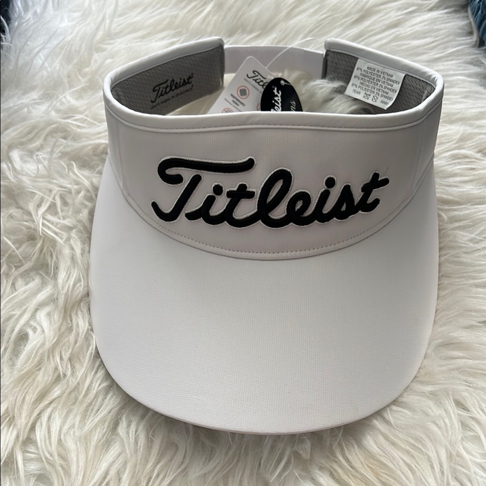 SOLD-Titleist White and Black Golf Visor